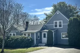 90 Pearl St, Camden, ME 04843 - Photo 1