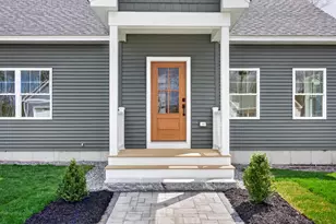 29 Forest Glenn Ln, Topsham, ME 04086 - Photo 1