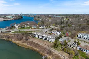 19 Bridge St, Kittery, ME 03904 - Photo 1