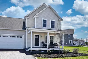 146 Falcon Crest Dr, Gorham, ME 04038 - Photo 1
