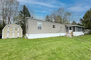 35 Round Stone Rd, Mount Vernon, ME 04352 - Photo 1