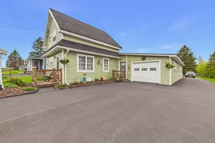 186 Champlain St, Van Buren, ME 04785 - Photo 1