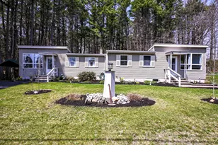 27 Elmwood Dr, Saco, ME 04072 - Photo 1