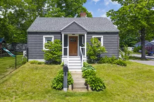 8 Somerset Ave, Old Orchard Beach, ME 04064 - Photo 1