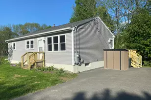 40 Lakeview Dr, Oakland, ME 04963 - Photo 1