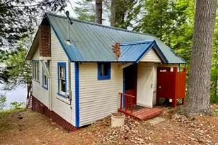 9 Goldfinch Ln, Skowhegan, ME 04976 - Photo 1