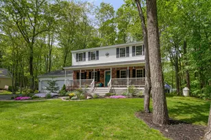31 Melden Dr, Brunswick, ME 04011 - Photo 1