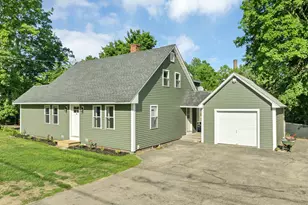 9 Elm St, North Berwick, ME 03906 - Photo 1
