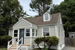 18 Farm Hill Rd, Cape Elizabeth, ME 04107 - Photo 1