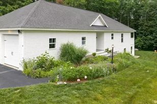 2 Chickadee Ln, Scarborough, ME 04074 - Photo 1