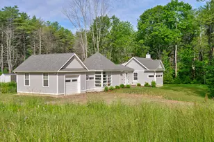 11 Ledgewood Dr, Brunswick, ME 04011 - Photo 1