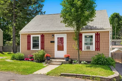 4 Halstead Street, Kittery, ME 03904 - Photo 1