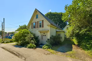 84 Grace St, Rockland, ME 04841 - Photo 1