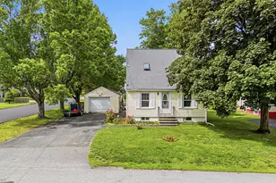 35 Union St, Westbrook, ME 04092 - Photo 1