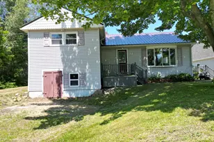 533 W Broadway, Lincoln, ME 04457 - Photo 1