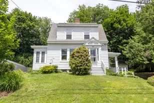 20 Fairlawn Ave, Lewiston, ME 04240 - Photo 1