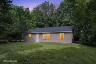 25 Matthews Ave, Vassalboro, ME 04989 - Photo 1