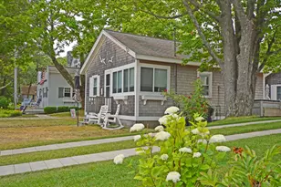 586 Kings Hwy, Kennebunkport, ME 04046 - Photo 1