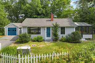 13 Chapel St, Freeport, ME 04032 - Photo 1