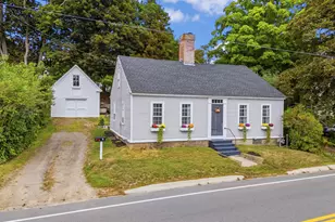 10 Elm St, Topsham, ME 04086 - Photo 1