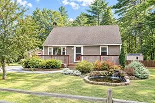 7 Elizabeth Ave, Raymond, ME 04071 - Photo 1
