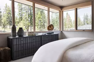 15004 Peak View Pl, Truckee, CA 96161 - Photo 11