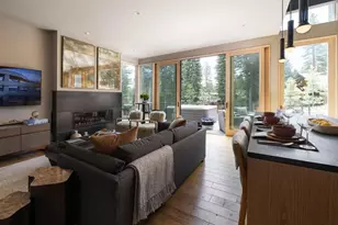 15004 Peak View Pl, Truckee, CA 96161 - Photo 1