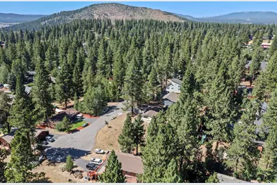 10583 Laburnham Circle, Truckee, CA 96161 - Photo 11