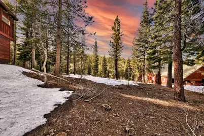 12800 Zurich Place, Truckee, CA 96161 - Photo 3