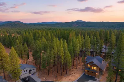 10703 Winchester Court, Truckee, CA 96161 - Photo 3