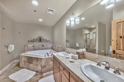 2100 North Village Drive #201/1, Truckee, CA 96161 - Photo 13