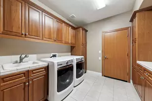 11898 Hope Ct, Truckee, CA 96161 - Photo 9