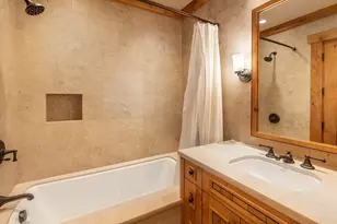 8458 Valhalla Dr, Truckee, CA 96161 - Photo 23