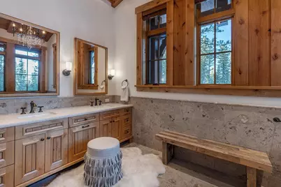 8458 Valhalla Drive, Truckee, CA 96161 - Photo 19