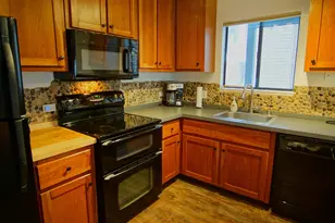 11723 Snowpeak Way, Truckee, CA 96161 - Photo 7