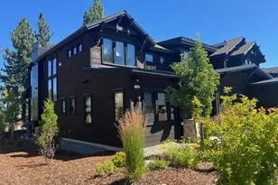 10209 Modane Pl, Truckee, CA 96161 - Photo 1