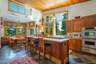 2526 N Summit Place, Truckee, CA 96161 - Photo 7