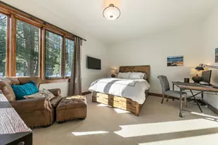 10789 Labelle Ct, Truckee, CA 96161 - Photo 19