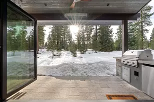 9400 Heartwood Dr, Truckee, CA 96161 - Photo 11