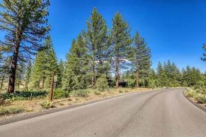 7445 Lahontan Drive, Truckee, CA 96161 - Photo 19