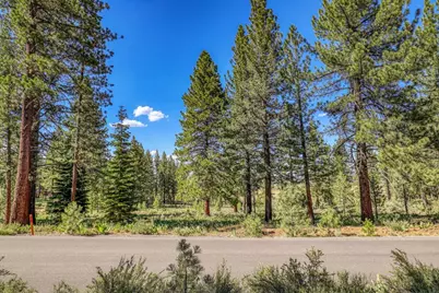 7455 Lahontan Drive, Truckee, CA 96161 - Photo 17