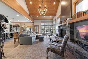 10200 Valmont Trail, Truckee, CA 96161 - Photo 3