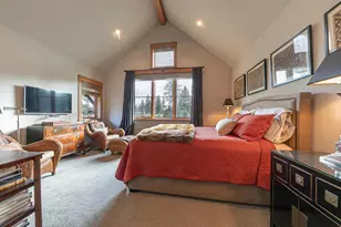 10200 Valmont Trail, Truckee, CA 96161 - Photo 19