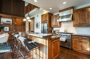 7401 Larkspur Ln, Truckee, CA 96161 - Photo 5