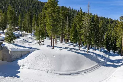 19050 Glades Place, Truckee, CA 96161 - Photo 9