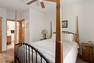 12465 Bear Meadows Ct, Truckee, CA 96161 - Photo 17