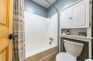 11569 Snowpeak Way, Truckee, CA 96161 - Photo 15