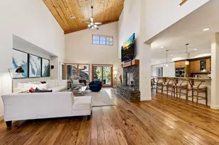 11837 Hope Ct, Truckee, CA 96161 - Photo 7
