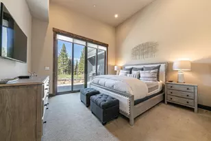 10113 Corrie Ct, Truckee, CA 96161 - Photo 13