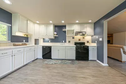 10880 Laurelwood Drive, Truckee, CA 96161 - Photo 5